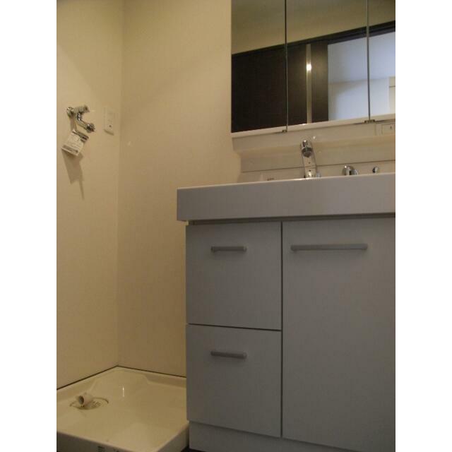 洗面設備　同仕様