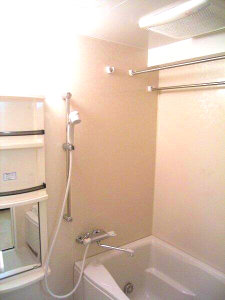 バス・シャワールーム　日々の疲れを癒すお風呂付です