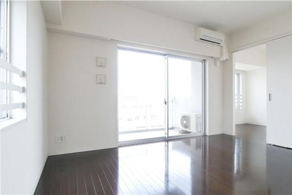 居室・リビング　☆明るい居室☆