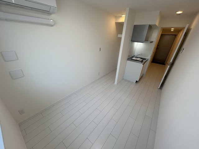 居室・リビング　明るい洋室です