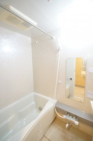 バス・シャワールーム　追焚機能付のお風呂