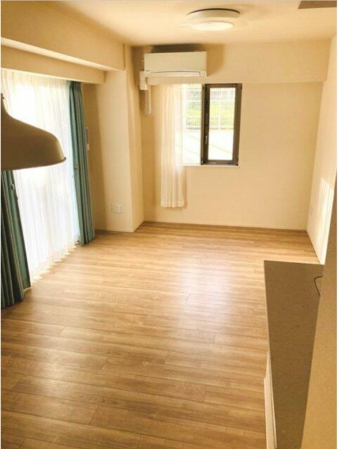 居室・リビング　※別部屋参考写真