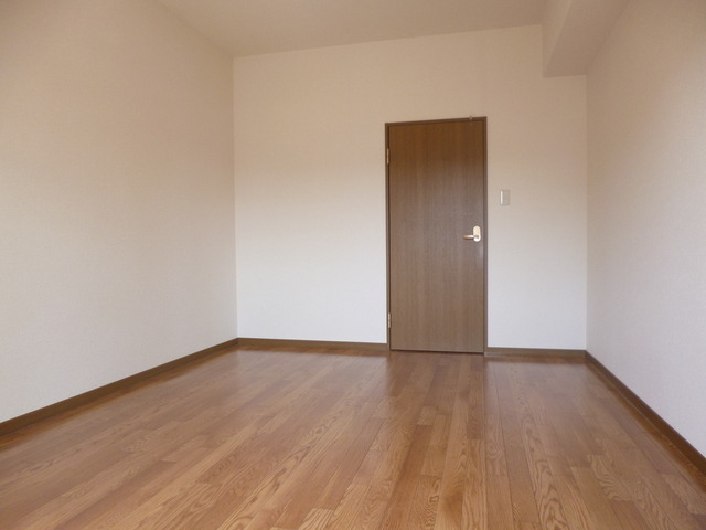 その他部屋・スペース　洋室６．８帖