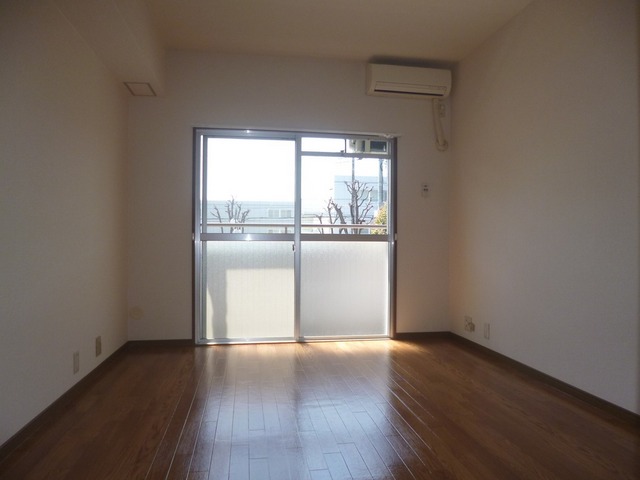 居室・リビング　エアコン１基付き