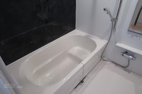 バス・シャワールーム　追焚と乾燥機能完備