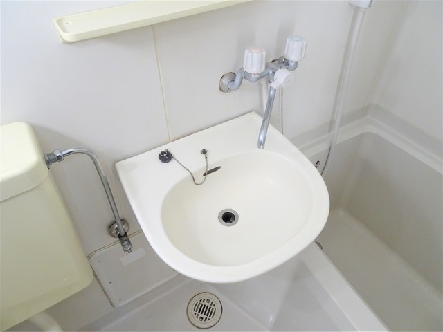 洗面設備　洗面ボウルもついているので、ここで洗顔できますね☆