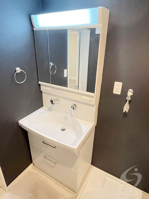 洗面設備　同仕様