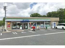 コンビニ　ファミリーマート春日井上条六丁目店（コンビニ）まで654m