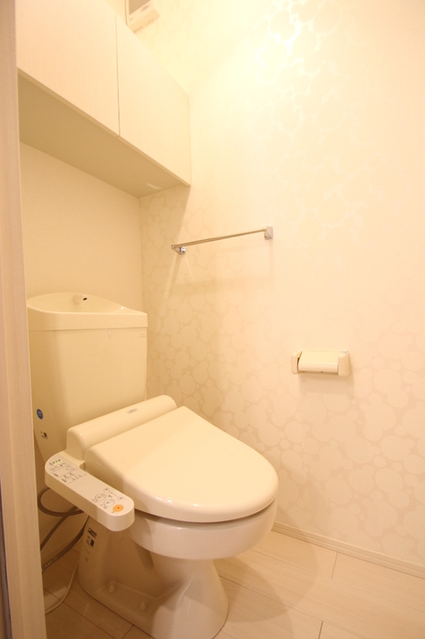 トイレ　温水洗浄暖房便座