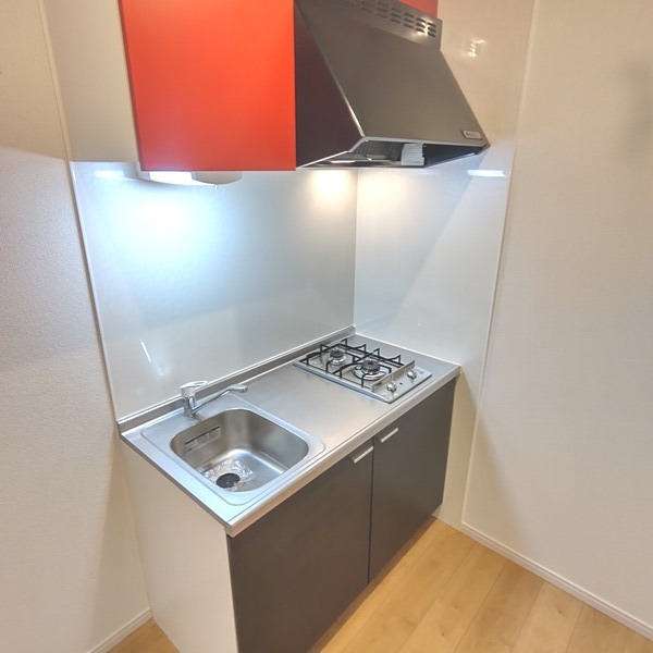 キッチン　システムキッチンには二口コンロ付き♪