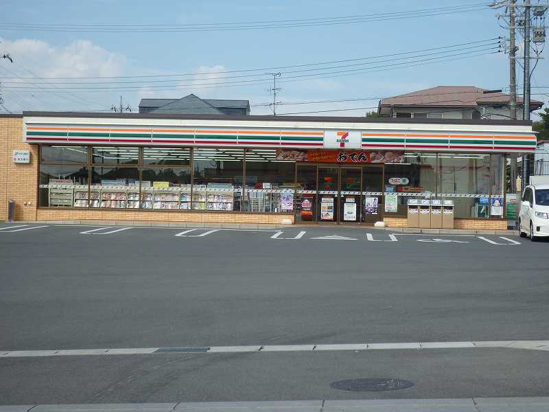 コンビニ　セブン－イレブン四日市小杉新町店（コンビニ）まで628m