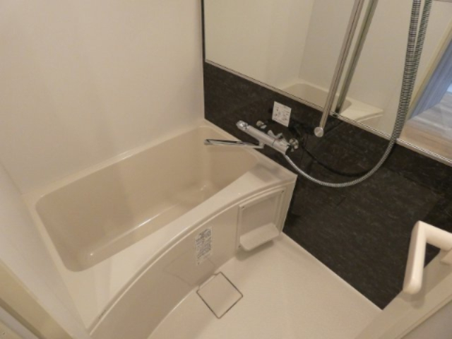 バス・シャワールーム　バス※別部屋参考写真
