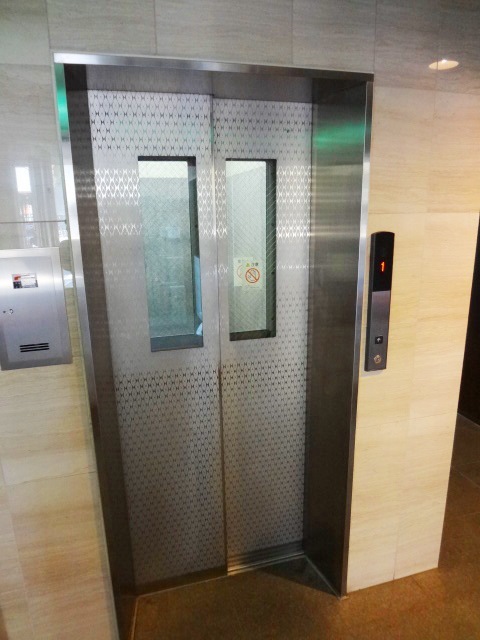 その他共有部分　エレベーター付きなので、たくさんお買い物しても安心です♪