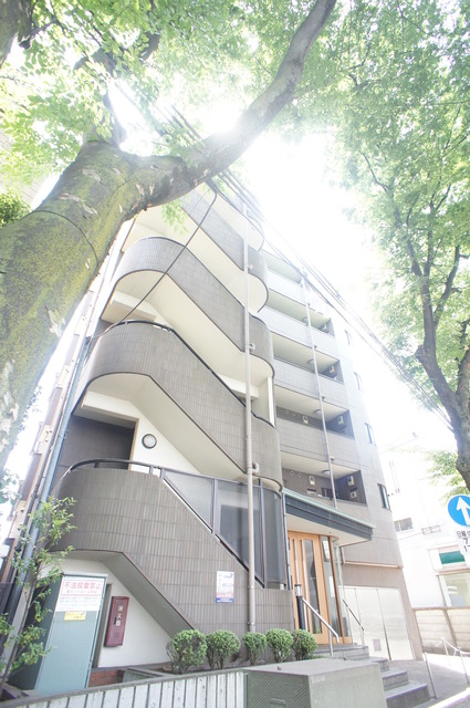 建物外観　オートロック付きです☆あなたの生活をお手伝いいたします。