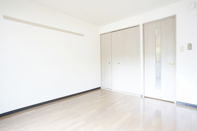 居室・リビング　明るいリビング