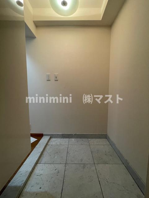 玄関　他号室参考写真