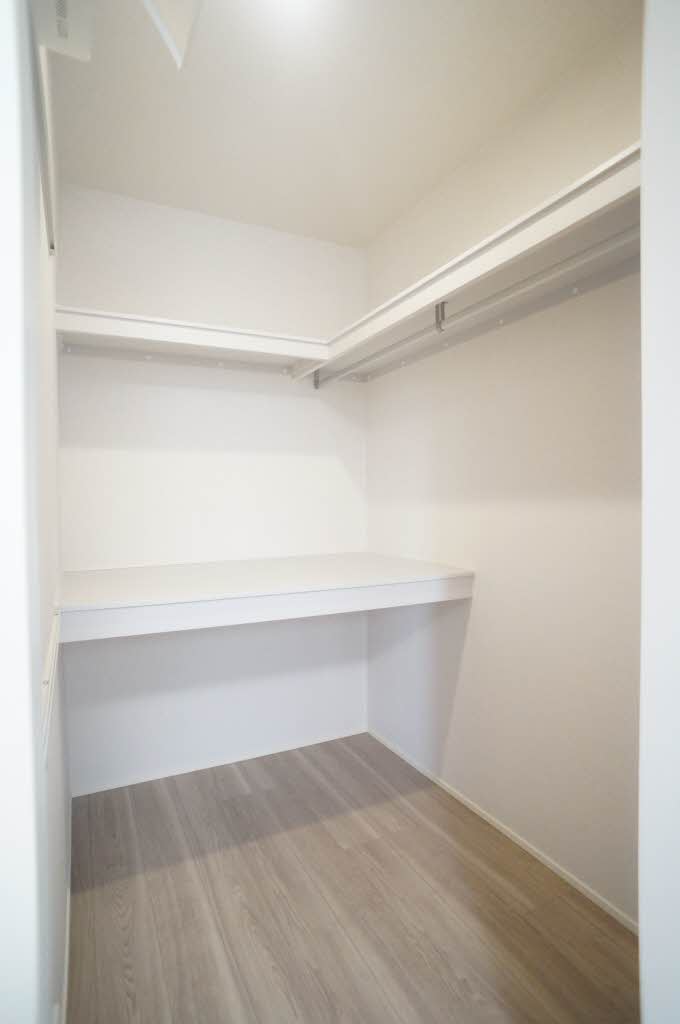収納　ウォークインクローゼット