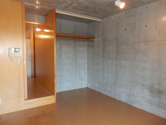 居室・リビング　他号室