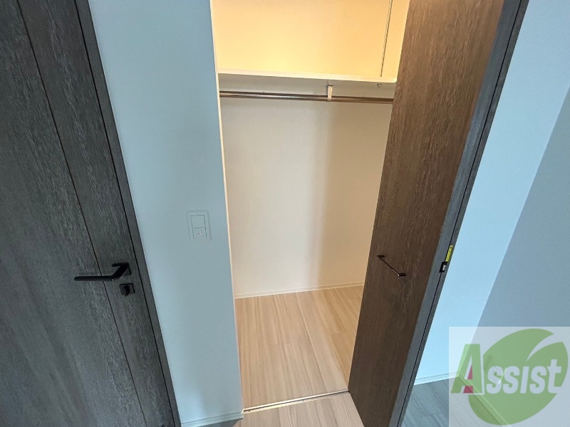 収納　寝室には収納があります。すっきり片づけましょう！