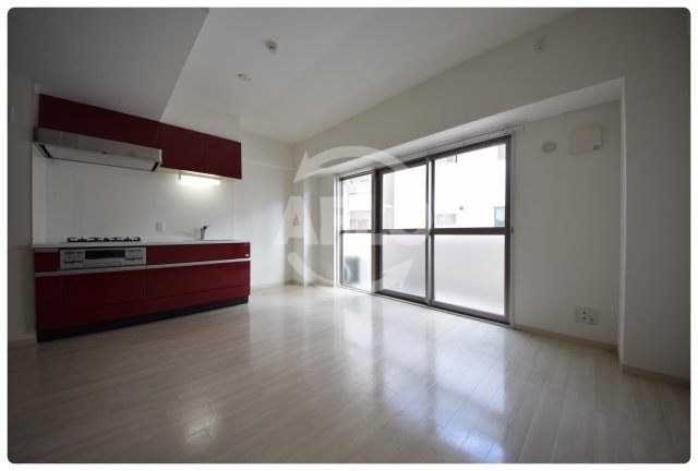 居室・リビング　アベニール四天王寺　リビング