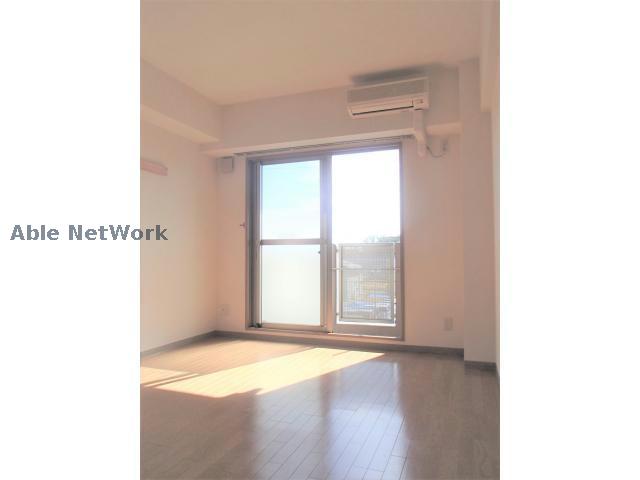 居室・リビング　※同物件別部屋の写真です。