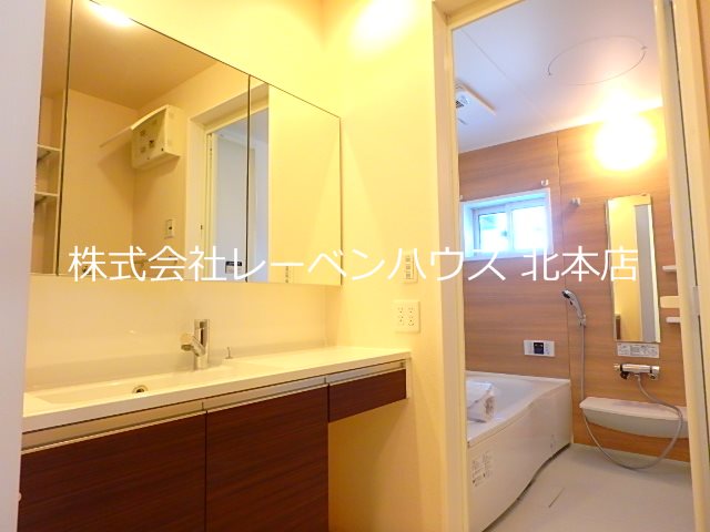洗面設備　レーベンハウス北本店へ　048-590-5757