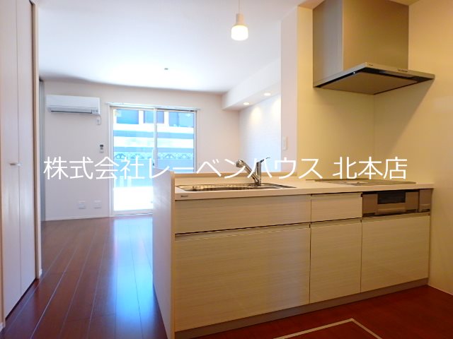 キッチン　レーベンハウス北本店へ　048-590-5757