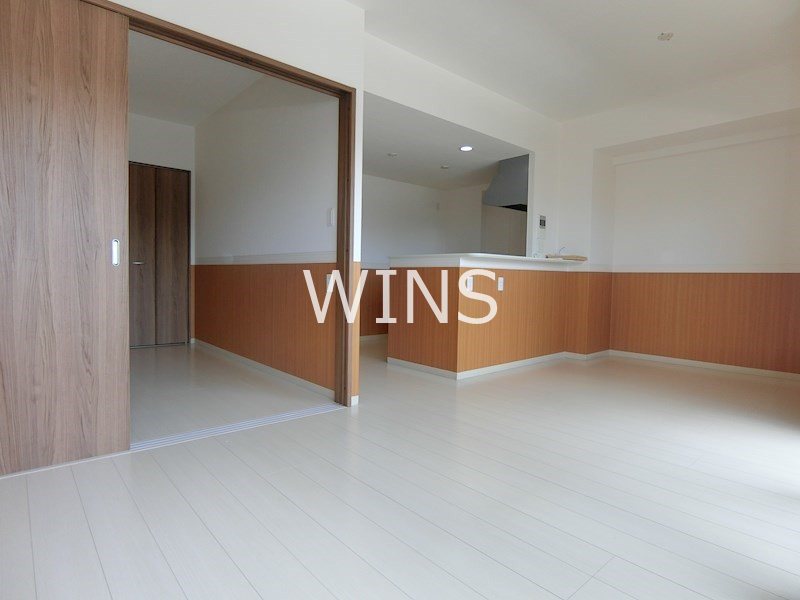 居室・リビング　別部屋参考写真です