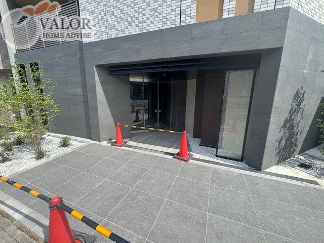 エントランス　駐車場