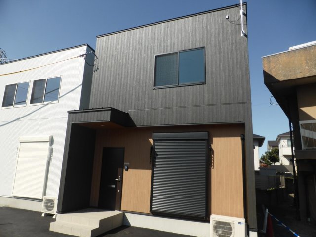 建物外観　新築　戸建賃貸　都市ガス衣類乾燥機付き