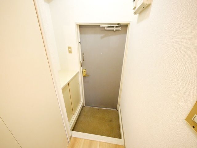 玄関　★タウンハウジング鷺沼店まで→ＴＥＬ0448706656★