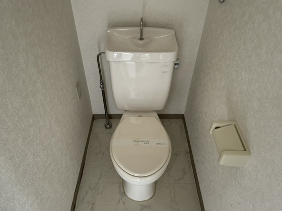 トイレ　※他の部屋の写真です