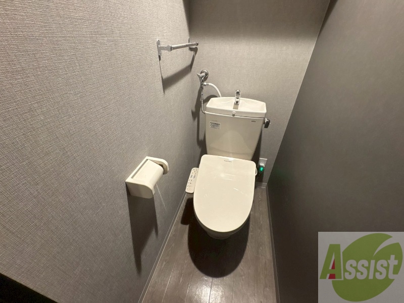 トイレ　ウォシュレット機能がついたトイレ。安心して使用できますね。