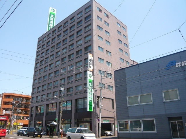銀行　北海道銀行行啓通支店（銀行）まで1183m
