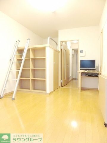 居室・リビング　★広々した居室★