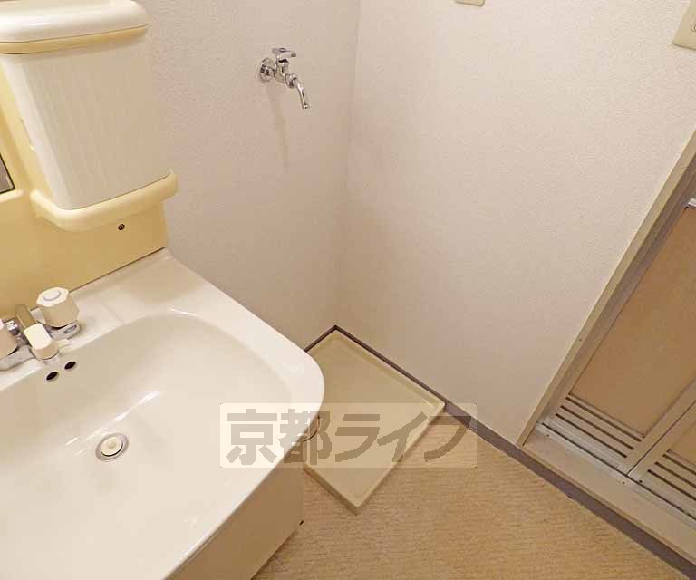 洗面設備　洗濯機置けます。
