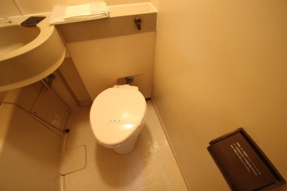 トイレ　※別部屋の写真です