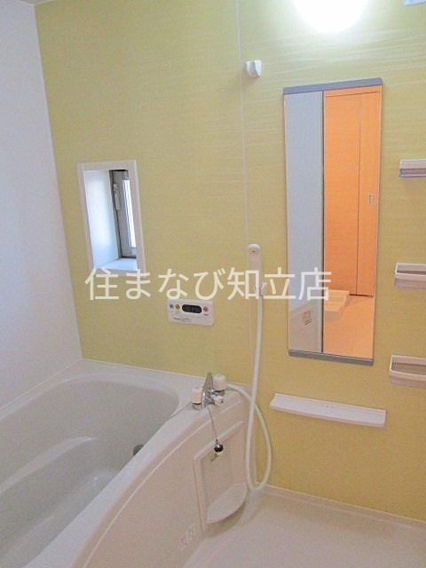 バス・シャワールーム　同型別部屋写真
