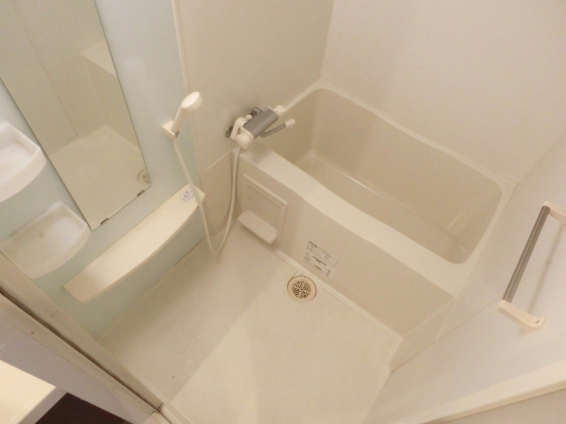 バス・シャワールーム　※同マンション別部屋の参考写真です。