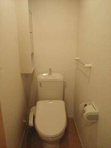 トイレ　ゆったりとした空間のトイレです