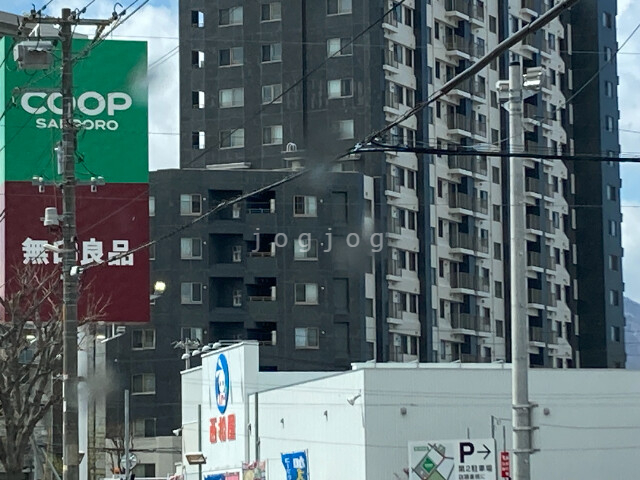 その他　日新小学校　徒歩５分（その他）まで500m