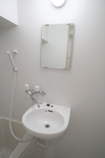 洗面設備　すみません。他のお部屋の参考写真です。