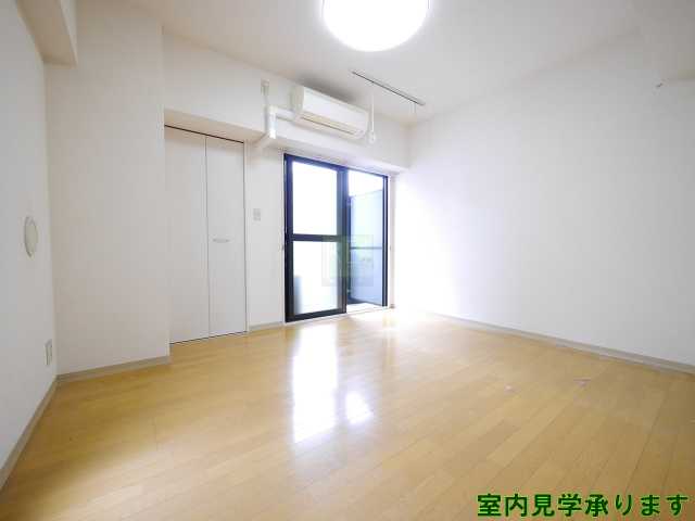 居室・リビング　BUILDING・K