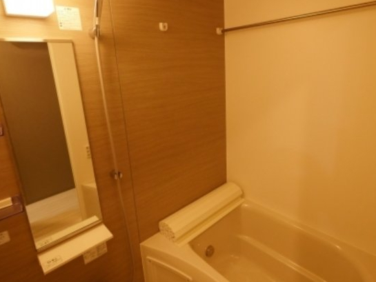 バス・シャワールーム　※別部屋の参考写真です。