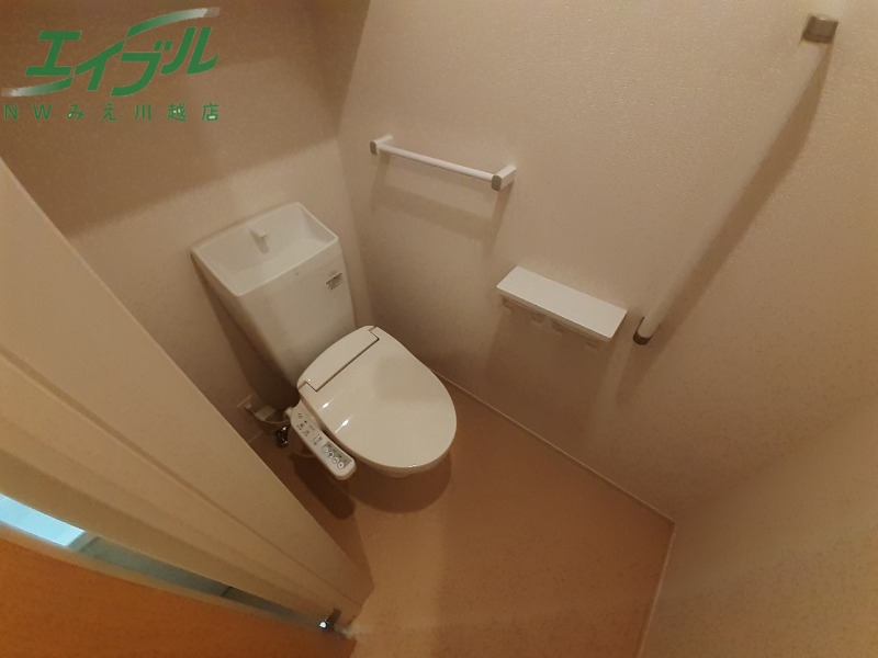 トイレ　同型参考写真