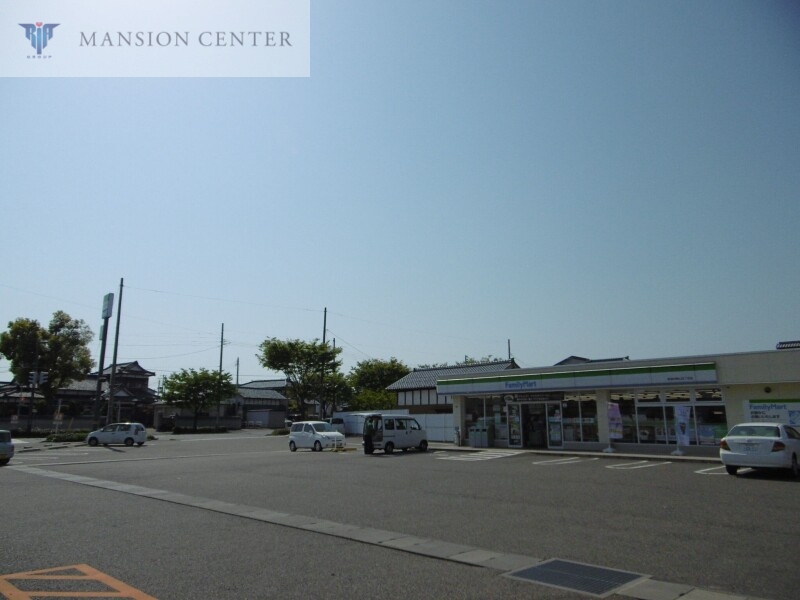 コンビニ　ファミリーマート新潟中野山五丁目店（コンビニ）まで69m
