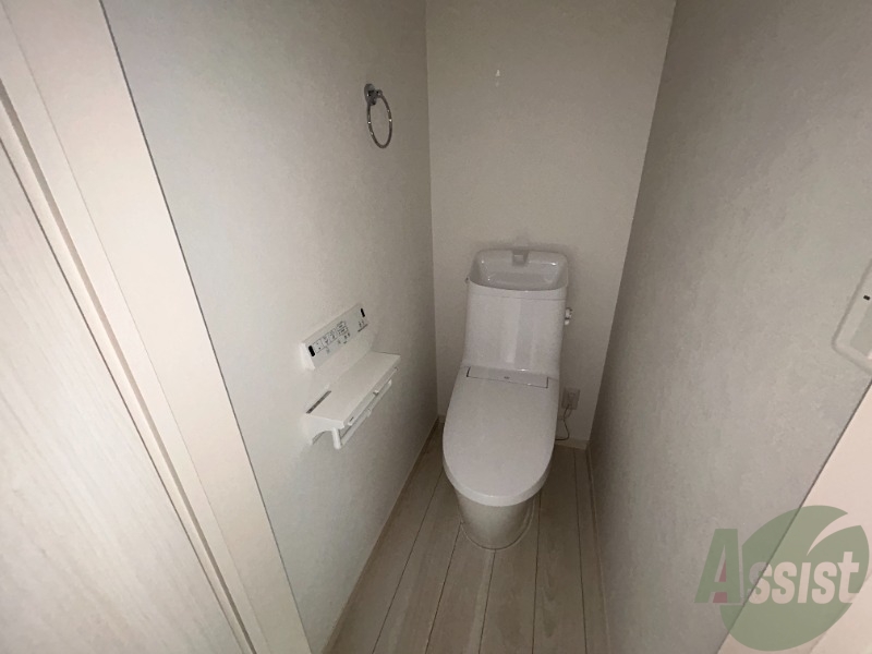 トイレ　トイレも多機能となっていて非常に便利です。
