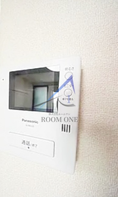 セキュリティ　モニター付きインターホンです。