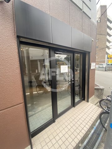 エントランス　グランデュース難波桜川　エントランス