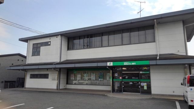 銀行　関西みらい銀行　南郷支店（銀行）まで1000m